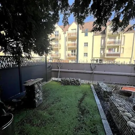 Апартаменты F5 Maison De Maitre *